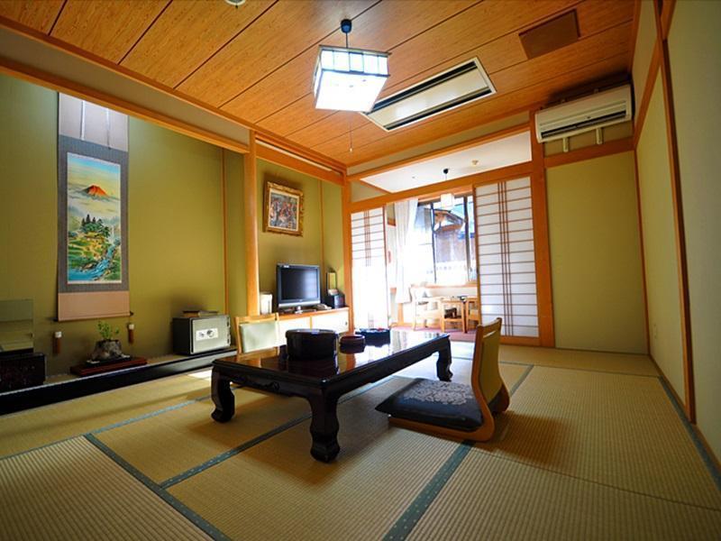 Ryokan Hida Beef Takayama  Extérieur photo